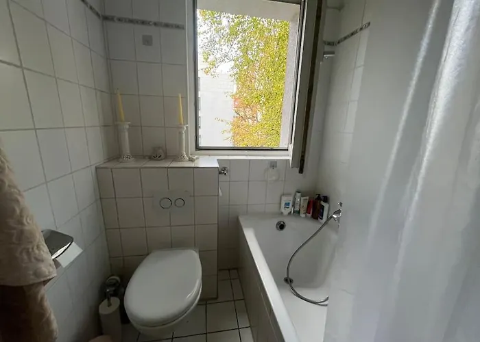 Full Flat In Centre With Balcony