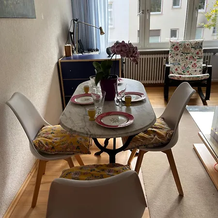 Full Flat In Centre With Balcony Apartment *